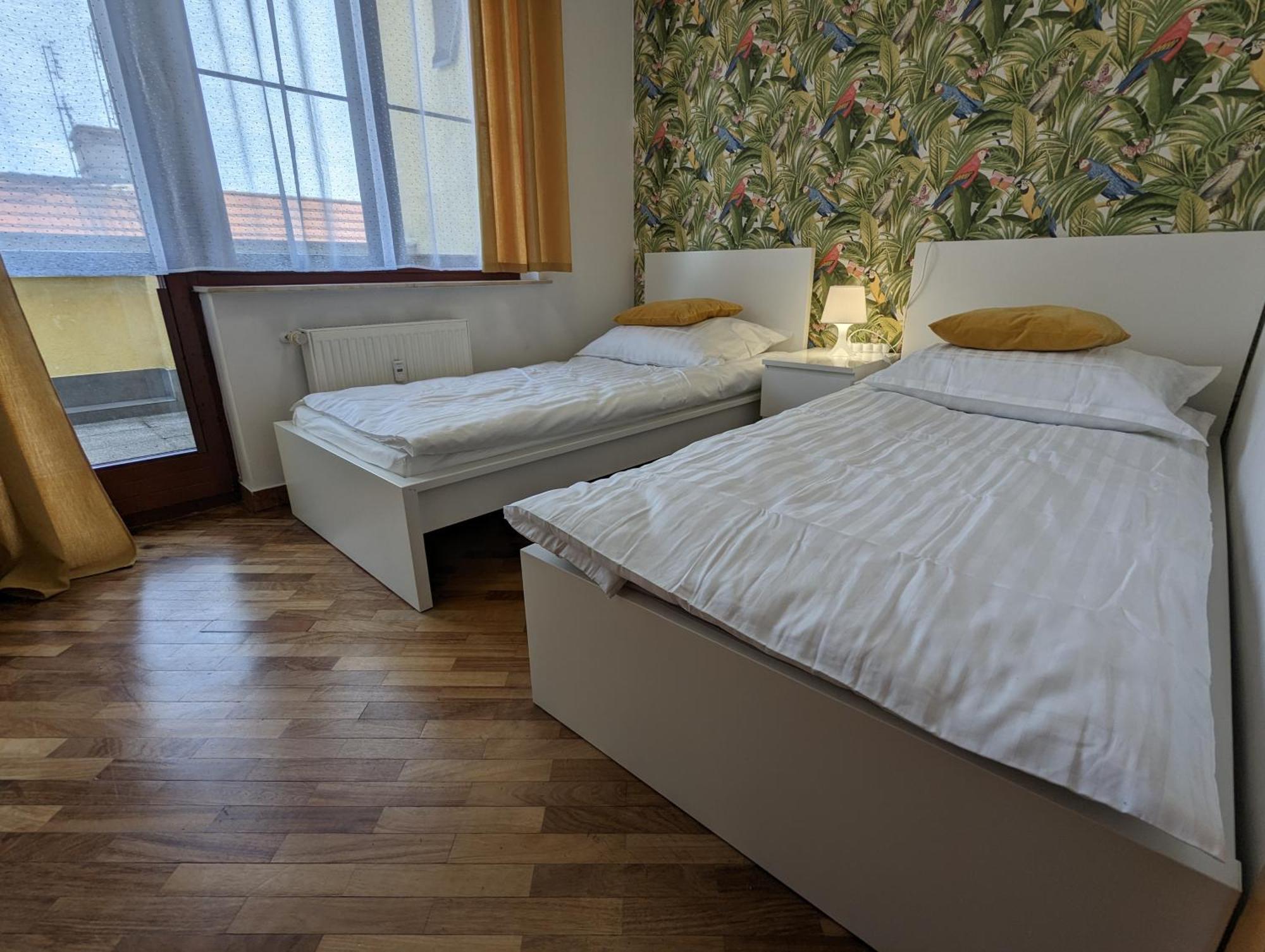 3-Bedroom Apt In Town Square Vratislav Exteriér fotografie